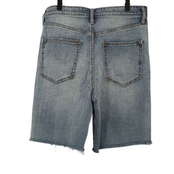 Anthropologie Pilcro Light Wash Blue Denim Mid-Thigh Frayed Bermuda Shorts Sz 29 - Picture 2 of 10
